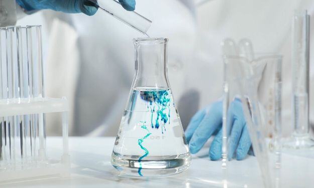 Laboratory Glassware and Their Uses