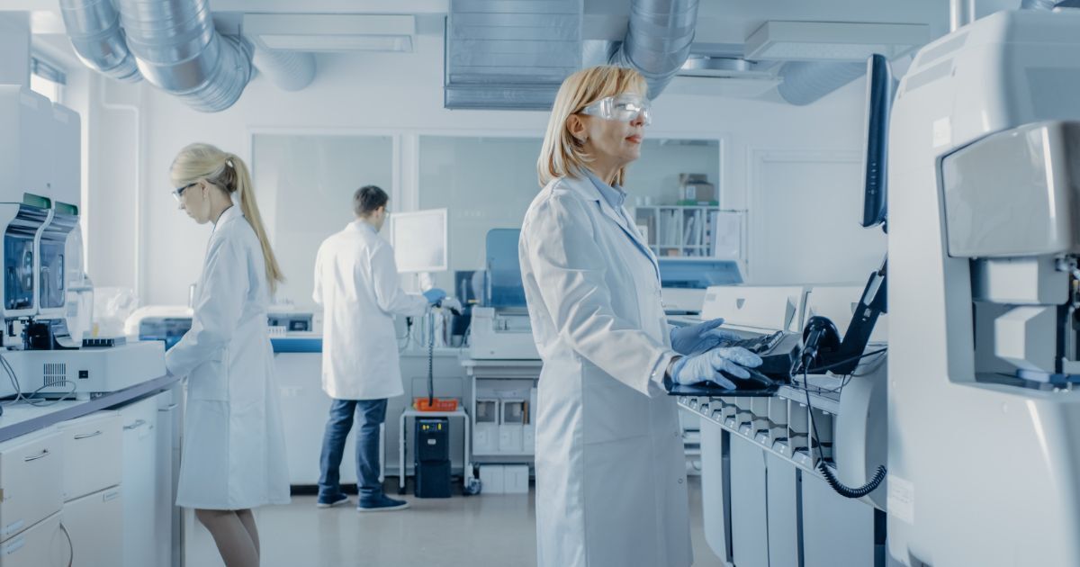 How Lab Standards and Regulations Affect Equipment, Compliance, & Daily Operations