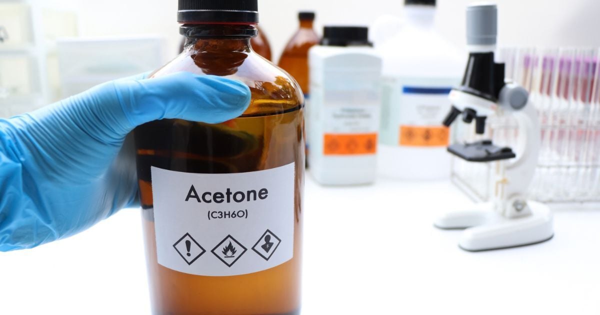 What Is Acetone? Properties, Laboratory Uses, and Handling